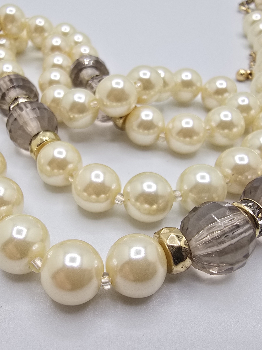 Avon Faux Pearl Beaded Necklace Purple Faceted Beads 31" + 3.25" Extender